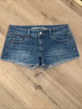 American Eagle Outfitters Denim Cutoff Shorts Size 6